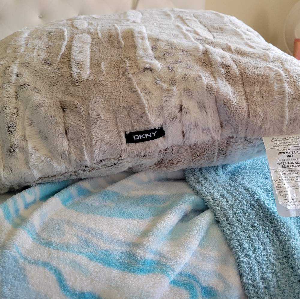 COPY - DKNY FAUX FUR Ivory Snow Leopard Pillows